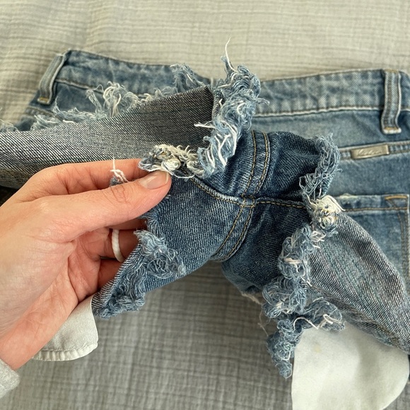 KanCan distressed high waisted denim shorts size 25 - Picture 7 of 7